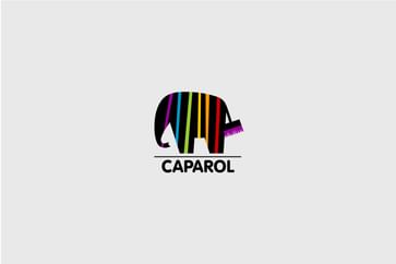 Bunter Elefant mit Farbstreifen und Pinsel – ikonisches Caparol Logo für kreative Farbwelten mit Qualität.
