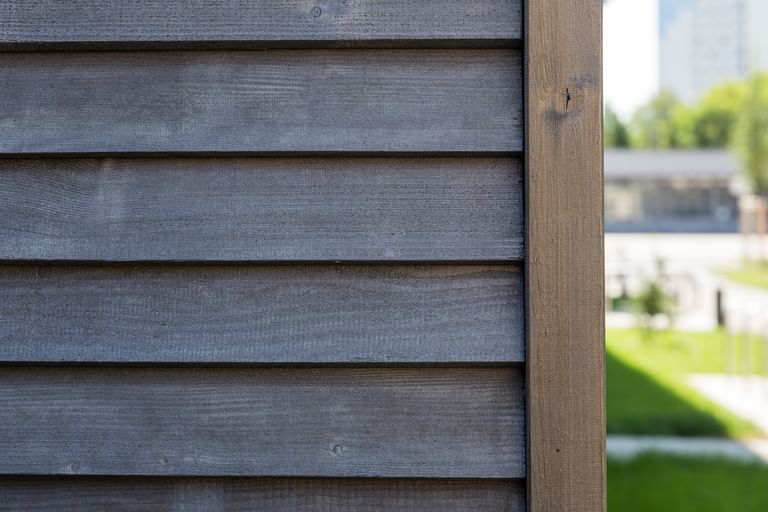 Nahaufnahme der Holzfassade